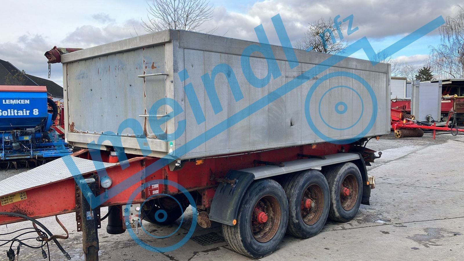 Kipper of the type Sonstige Tridem Muldenkipper, Gebrauchtmaschine in Eferding (Picture 5)