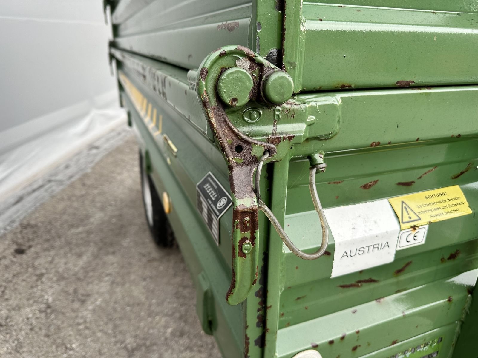 Kipper typu Stetzl Dreiseitenkipper 5to 3x1,8m, gebraucht, Gebrauchtmaschine v Tamsweg (Obrázek 11)