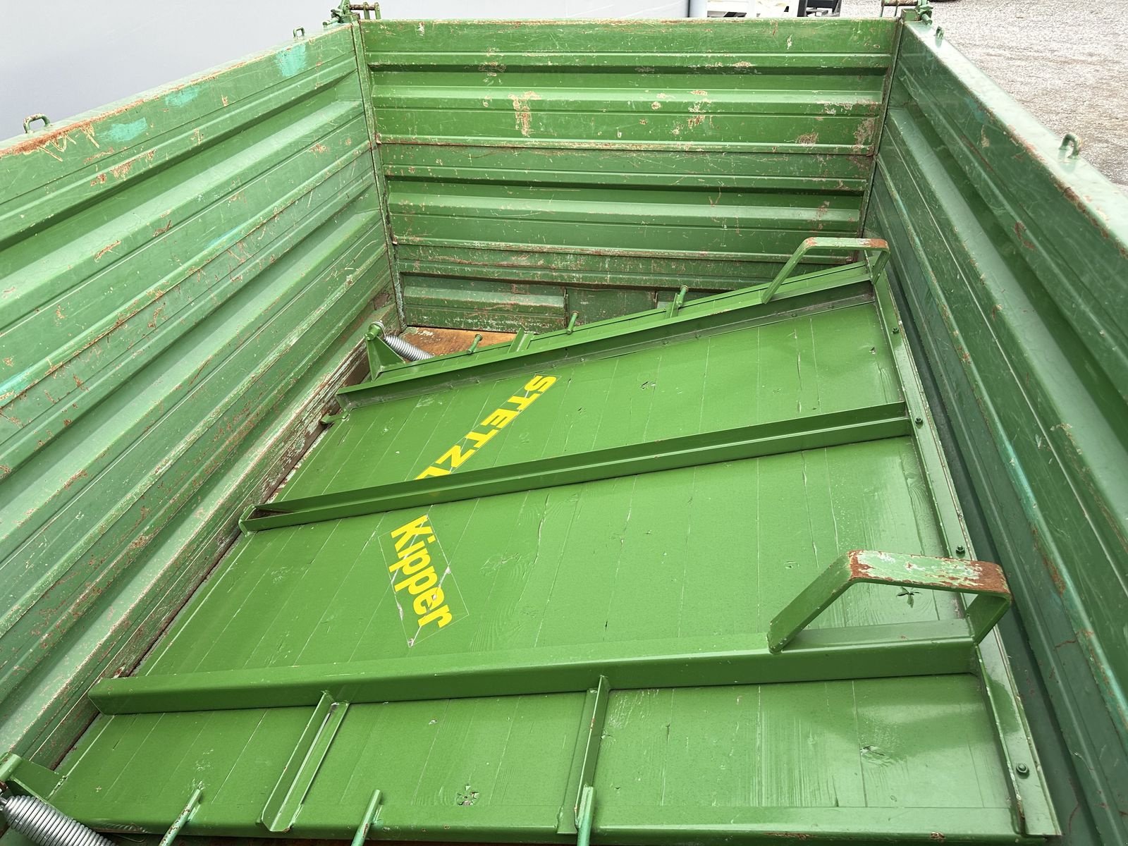 Kipper typu Stetzl Dreiseitenkipper 5to 3x1,8m, gebraucht, Gebrauchtmaschine v Tamsweg (Obrázek 18)