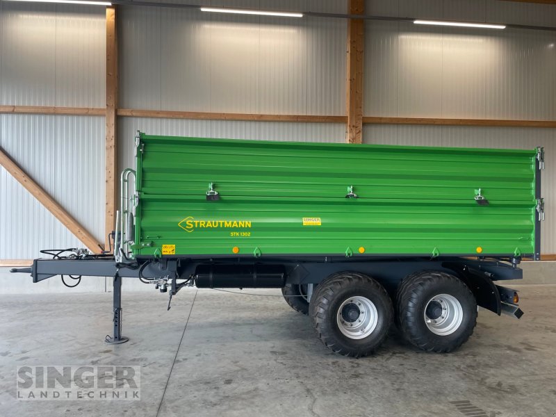 Kipper of the type Strautmann STK 1302, Neumaschine in Ebenhofen (Picture 1)