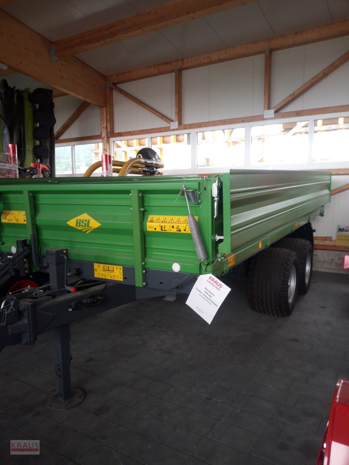 Kipper tipa Strautmann STK 802, Neumaschine u Geiersthal (Slika 1)