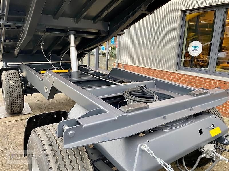 Kipper des Typs Strautmann SZK 1802-H mit Portaltüren, Gebrauchtmaschine in Asendorf (Bild 4)