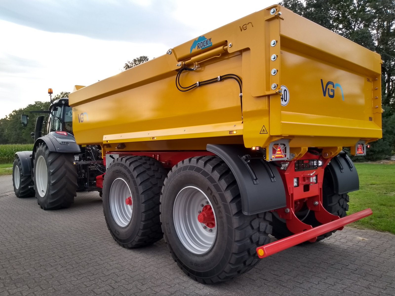 Kipper des Typs VGM Rocky 26-L Tandem-Schwerlast-Muldenkipper, 24.000kg, hydraulisches Fahrwerk, Neumaschine in Bocholt (Bild 4)