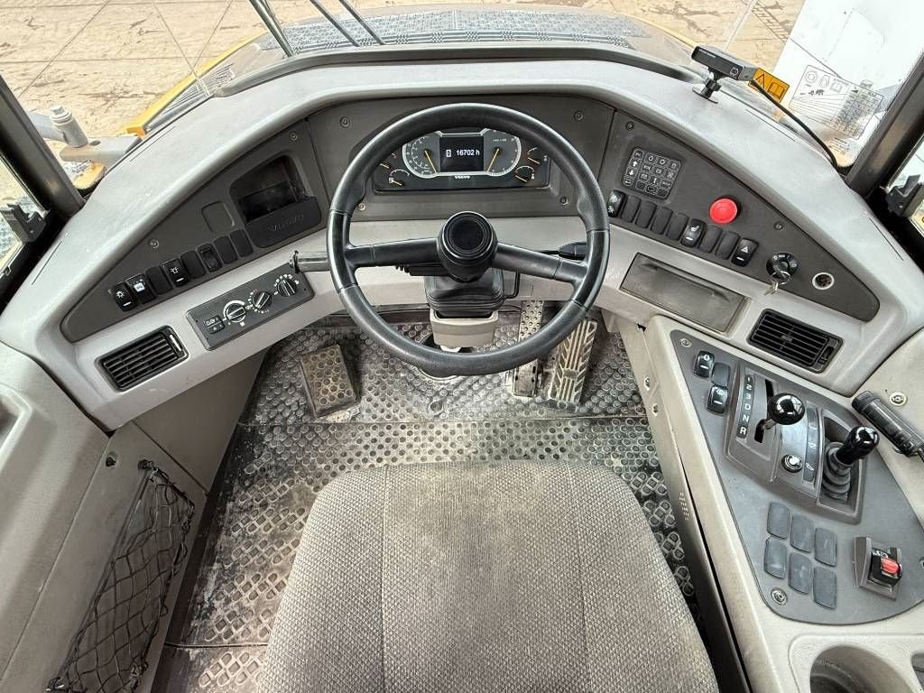 Kipper του τύπου Volvo A40F - Brigade Backsense / Camera / Heated Seat, Gebrauchtmaschine σε Veldhoven (Φωτογραφία 8)