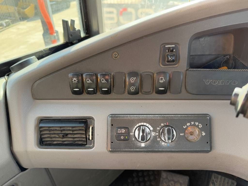 Kipper del tipo Volvo A60H - Top Condition / Body Heating / Camera, Gebrauchtmaschine In Veldhoven (Immagine 9)