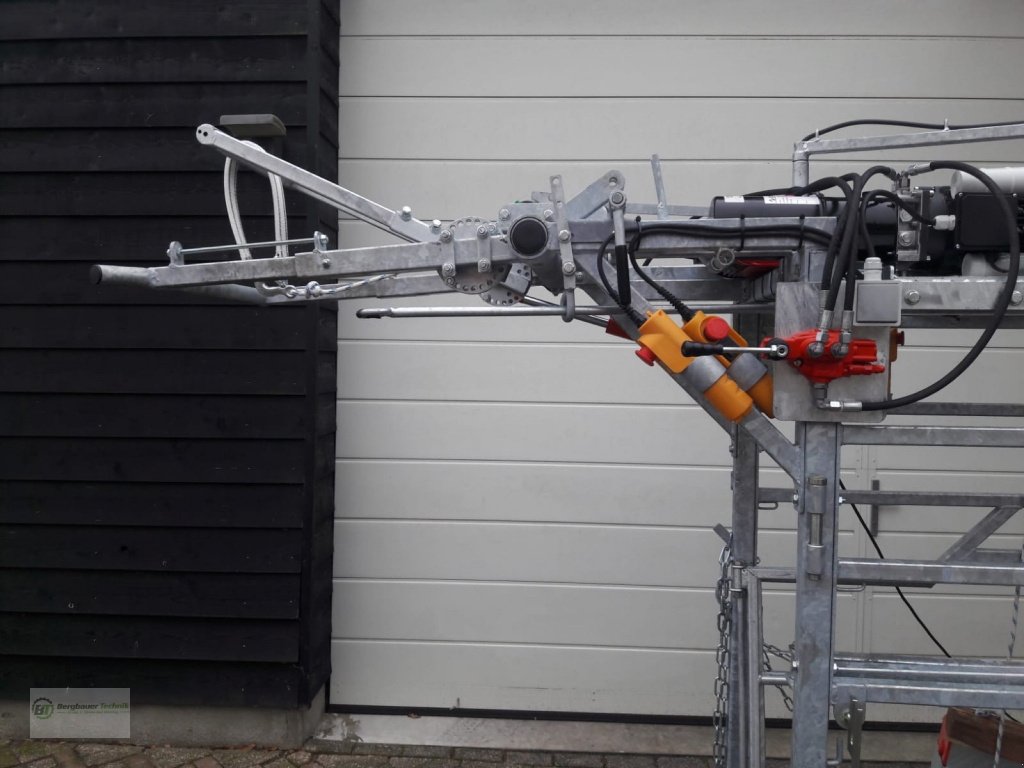 Klauenpflegestand des Typs GDS Hoofcare GDS-E Box Lift Klauenstand Klauenpflegestand elektrisch hydraulisch Klauenbox Behandlungsstand Klauenpflege, Neumaschine in Kötzting (Bild 3)