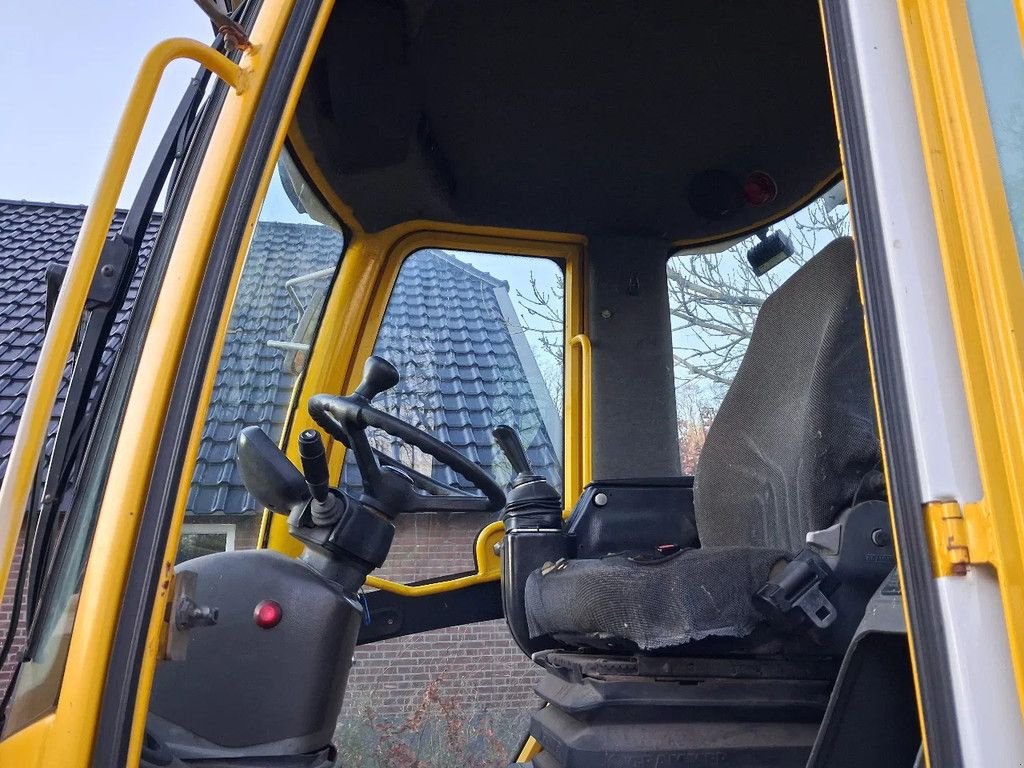 Knickgelenkte Baggerlader типа Atlas 70 shovel/lader, Gebrauchtmaschine в Lunteren (Фотография 9)