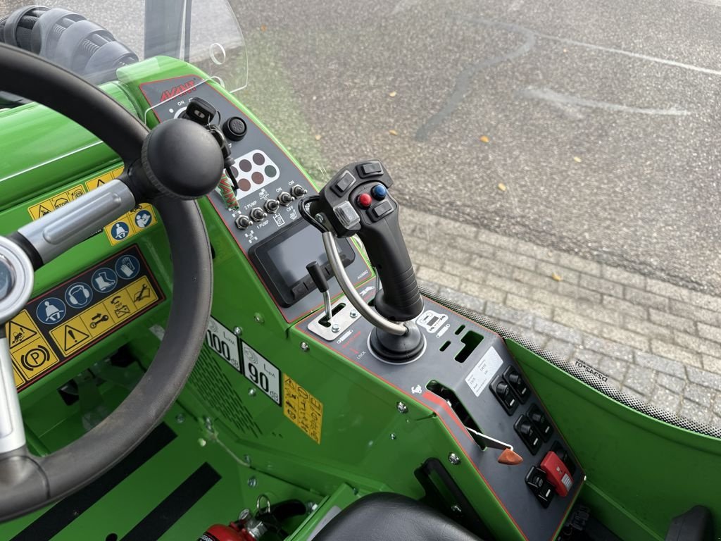 Knickgelenkte Baggerlader a típus Avant 635i TDS, Neumaschine ekkor: BOEKEL (Kép 7)