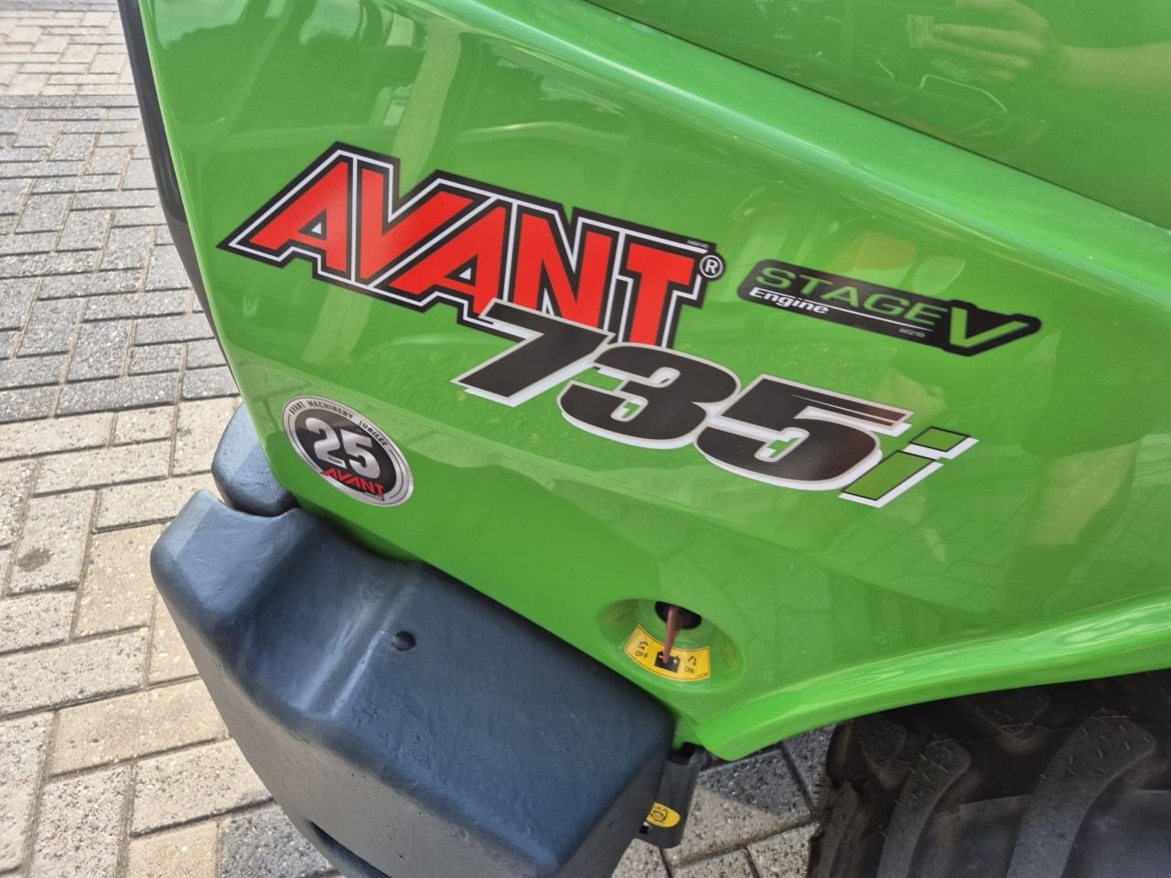 Knickgelenkte Baggerlader typu Avant 735i, Gebrauchtmaschine w Lunteren (Zdjęcie 11)