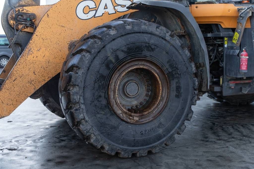 Knickgelenkte Baggerlader van het type Case 1121 G Evolution, Gebrauchtmaschine in Moerbeke (Foto 9)