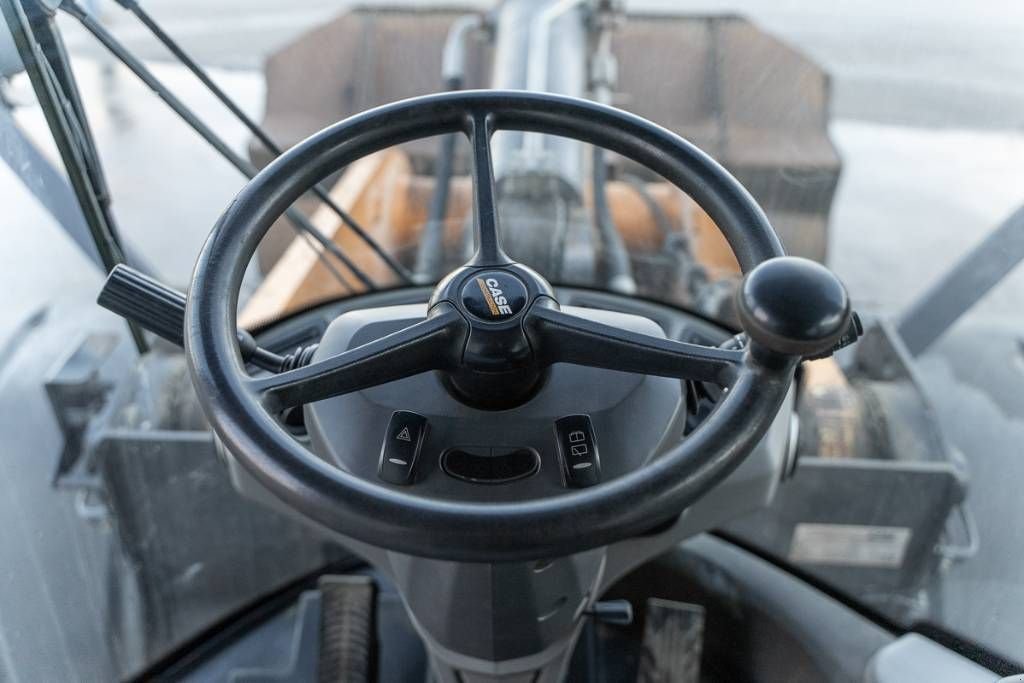 Knickgelenkte Baggerlader van het type Case 1121 G Evolution, Gebrauchtmaschine in Moerbeke (Foto 8)