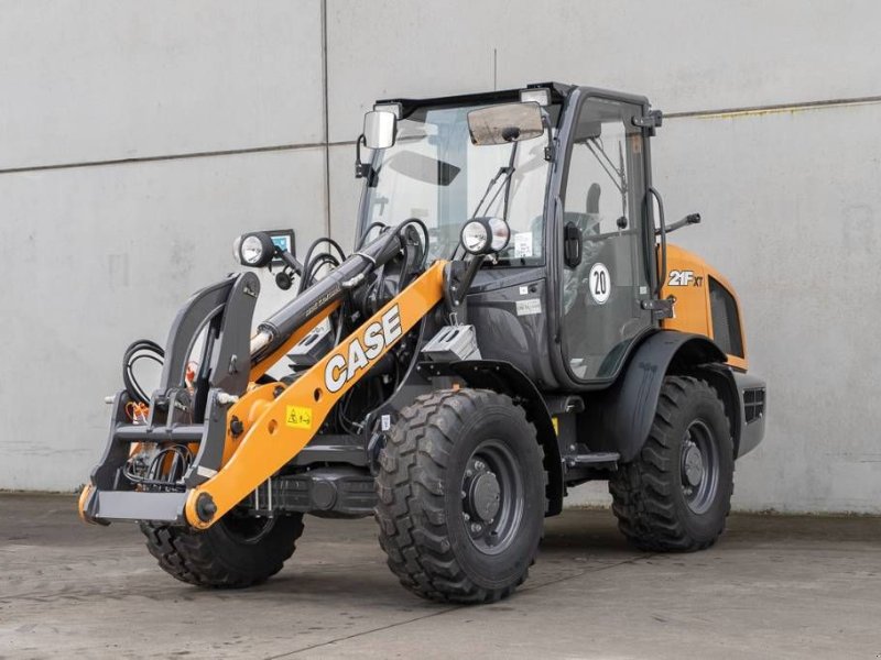 Knickgelenkte Baggerlader des Typs Case 21 F, Neumaschine in Moerbeke (Bild 1)