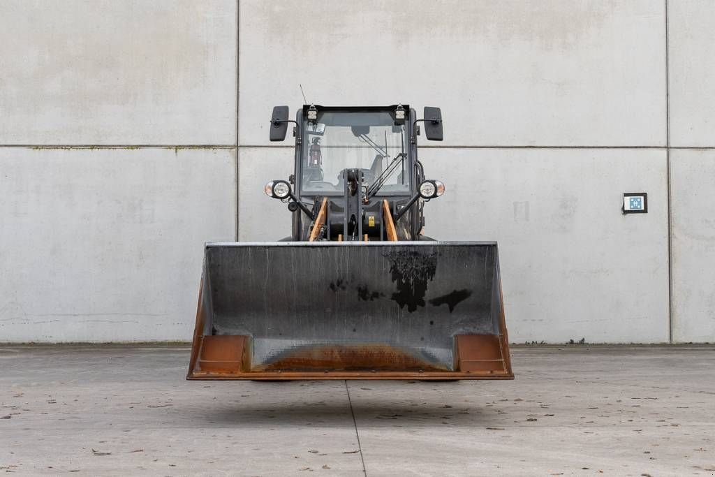 Knickgelenkte Baggerlader typu Case 321 F, Gebrauchtmaschine w Moerbeke (Zdjęcie 2)