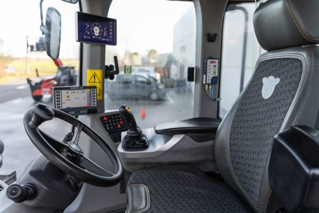 Knickgelenkte Baggerlader van het type Case 721 G Evolution, Gebrauchtmaschine in Moerbeke (Foto 7)