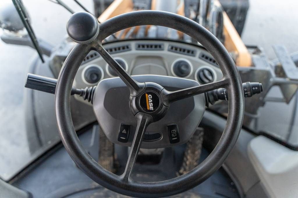 Knickgelenkte Baggerlader van het type Case 721 G Evolution, Gebrauchtmaschine in Moerbeke (Foto 8)