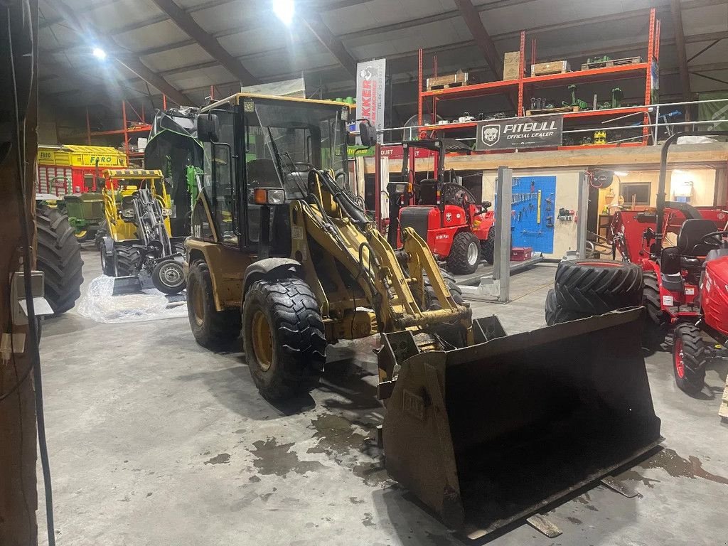 Knickgelenkte Baggerlader a típus Caterpillar 906, Gebrauchtmaschine ekkor: Vriezenveen (Kép 3)