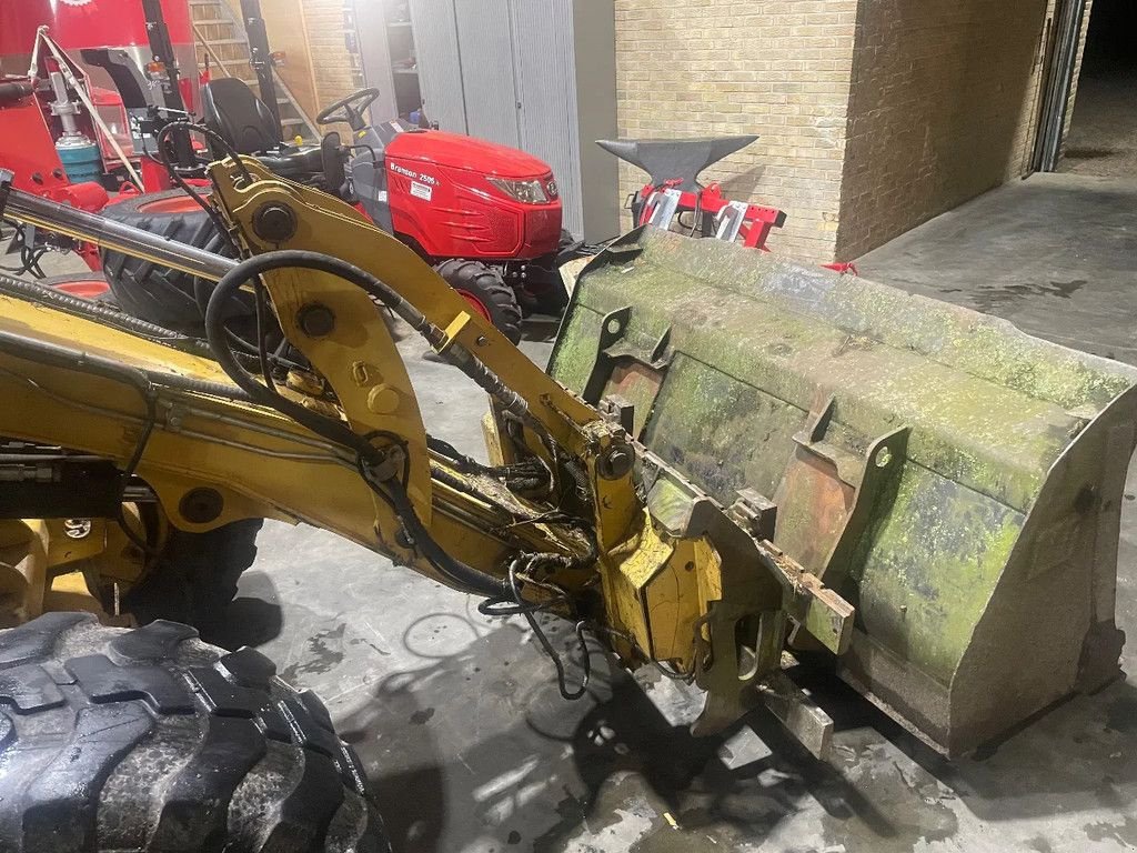 Knickgelenkte Baggerlader a típus Caterpillar 906, Gebrauchtmaschine ekkor: Vriezenveen (Kép 10)