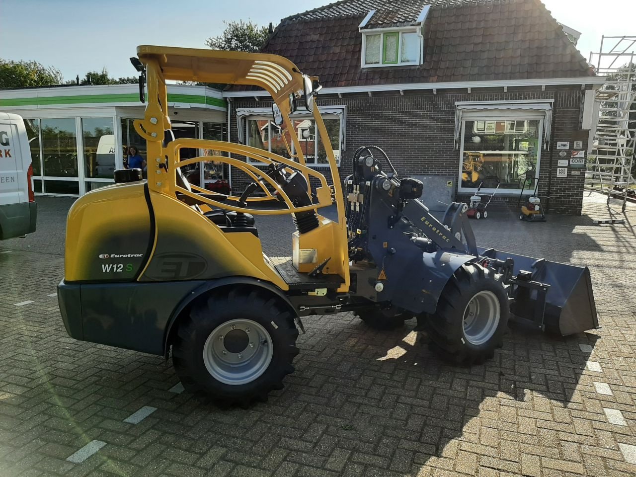 Knickgelenkte Baggerlader van het type Eurotrac W12 MS, Gebrauchtmaschine in Hardegarijp (Foto 5)