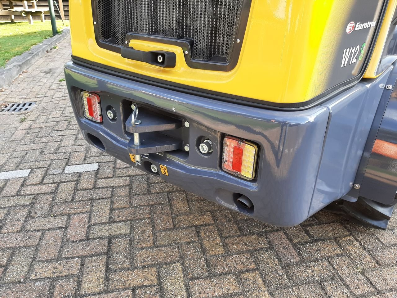 Knickgelenkte Baggerlader типа Eurotrac W12 S, Gebrauchtmaschine в Hardegarijp (Фотография 4)