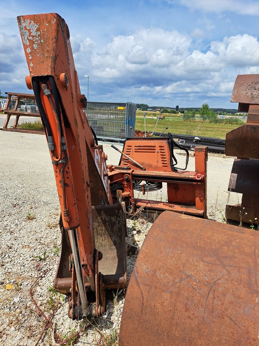 Knickgelenkte Baggerlader типа FAI 555, Gebrauchtmaschine в Nürnberg (Фотография 9)
