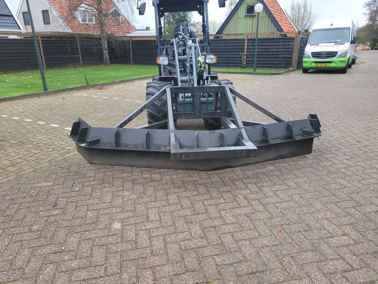 Knickgelenkte Baggerlader от тип HSM Egalisatieframe 3.30m, Gebrauchtmaschine в Hardegarijp (Снимка 3)