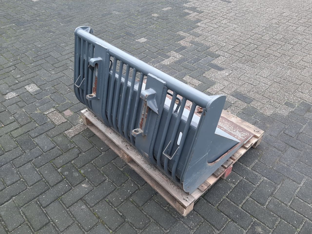 Knickgelenkte Baggerlader of the type HSM Puinbak met GiANT compact snelwi, Gebrauchtmaschine in Hardegarijp (Picture 2)