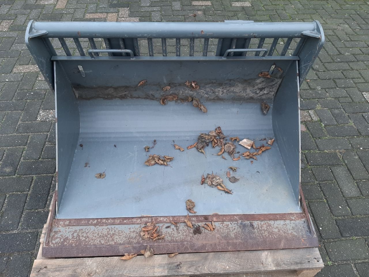 Knickgelenkte Baggerlader of the type HSM Puinbak met GiANT compact snelwi, Gebrauchtmaschine in Hardegarijp (Picture 5)