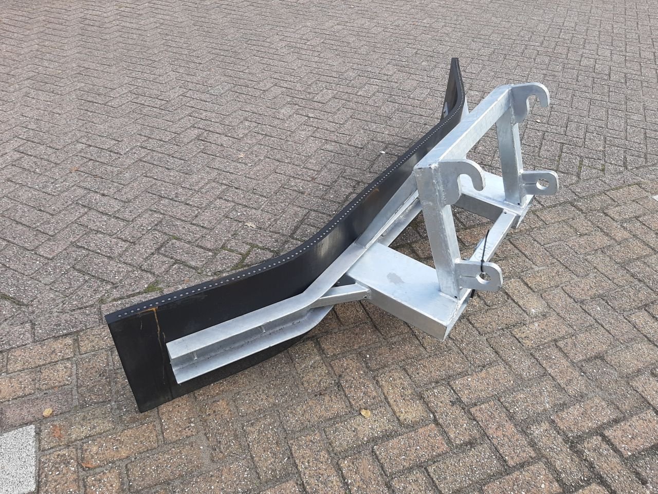 Knickgelenkte Baggerlader van het type HSM Rubberschuif 2.10m, Neumaschine in Hardegarijp (Foto 4)