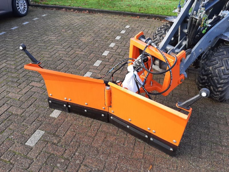 Knickgelenkte Baggerlader des Typs HSM V-TYPE 1.52m, Gebrauchtmaschine in Hardegarijp (Bild 1)