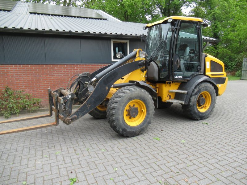 Knickgelenkte Baggerlader типа JCB 409, Gebrauchtmaschine в Borne (Фотография 1)