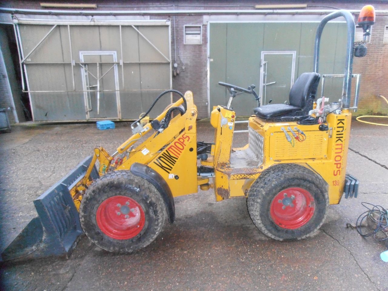 Knickgelenkte Baggerlader of the type Knikmops 130, Gebrauchtmaschine in Kerkdriel (Picture 4)