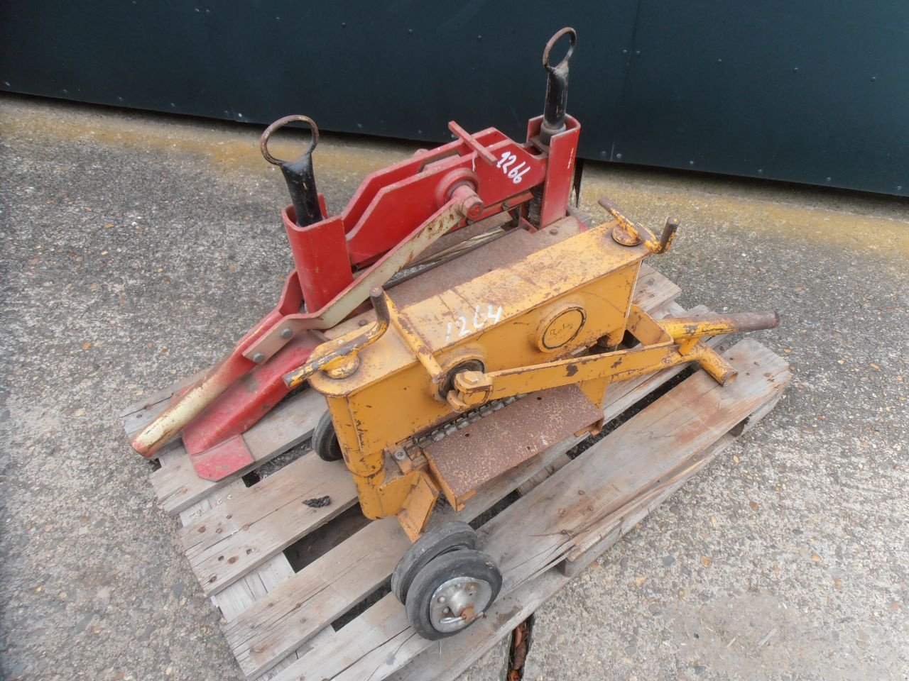 Knickgelenkte Baggerlader of the type Knikmops 130, Gebrauchtmaschine in Kerkdriel (Picture 8)