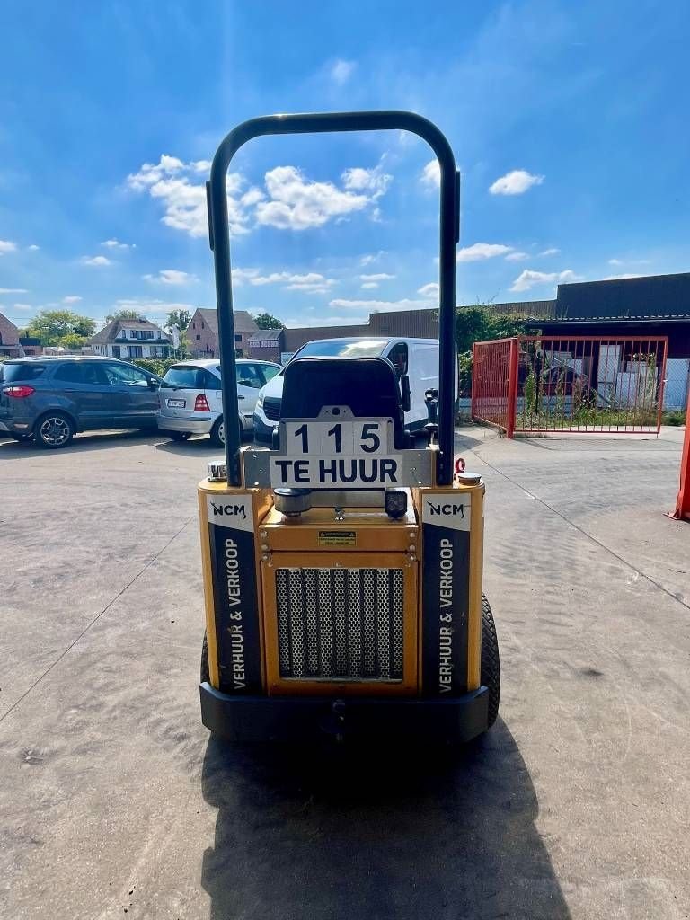 Knickgelenkte Baggerlader типа Knikmops KM 100, Gebrauchtmaschine в Booischot (Фотография 11)