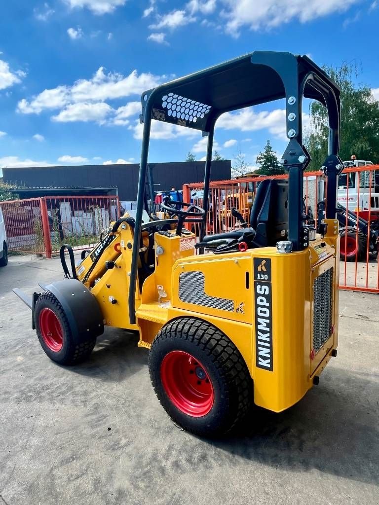 Knickgelenkte Baggerlader a típus Knikmops KM 130 TELE, Neumaschine ekkor: Booischot (Kép 4)