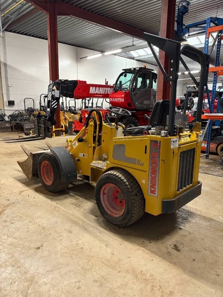 Knickgelenkte Baggerlader of the type Knikmops KM 130, Gebrauchtmaschine in Booischot (Picture 4)