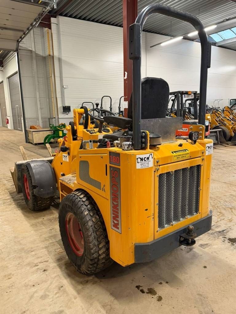 Knickgelenkte Baggerlader des Typs Knikmops KM 180, Gebrauchtmaschine in Booischot (Bild 8)