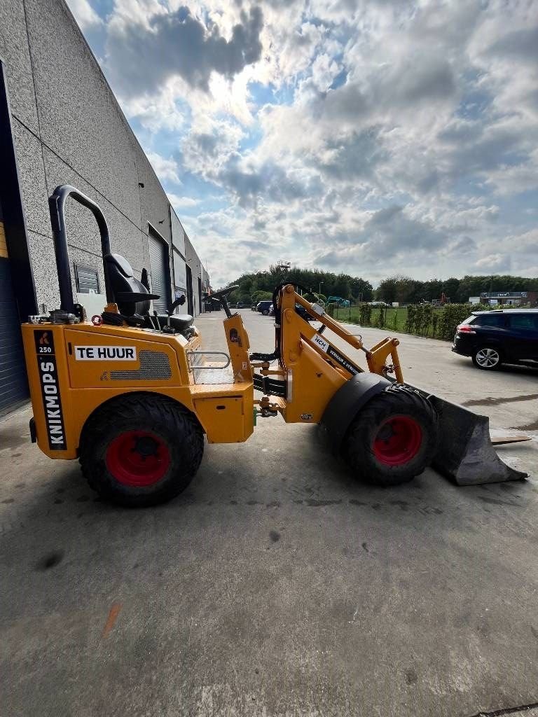 Knickgelenkte Baggerlader of the type Knikmops KM 250, Gebrauchtmaschine in Booischot (Picture 9)