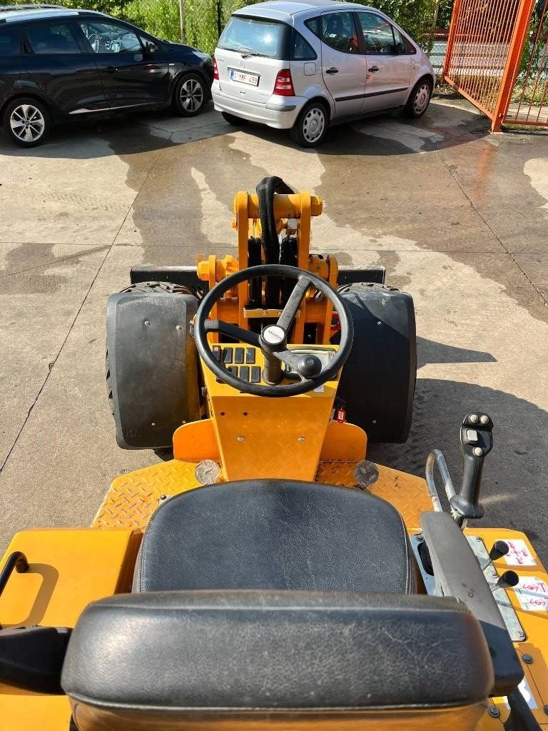 Knickgelenkte Baggerlader of the type Knikmops KM 250, Gebrauchtmaschine in Booischot (Picture 11)