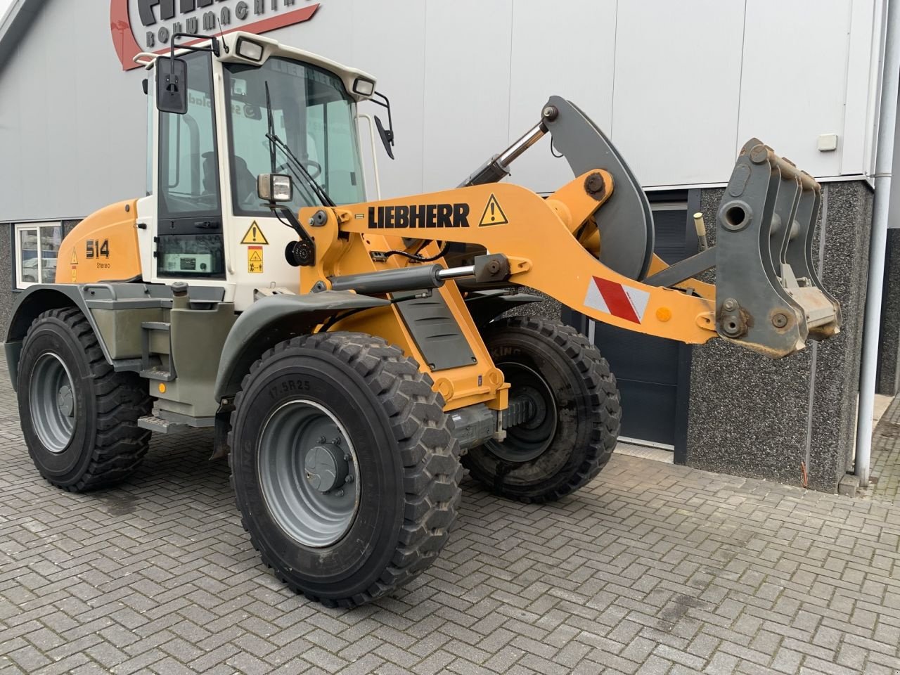 Knickgelenkte Baggerlader του τύπου Liebherr 514, Gebrauchtmaschine σε Vriezenveen (Φωτογραφία 4)