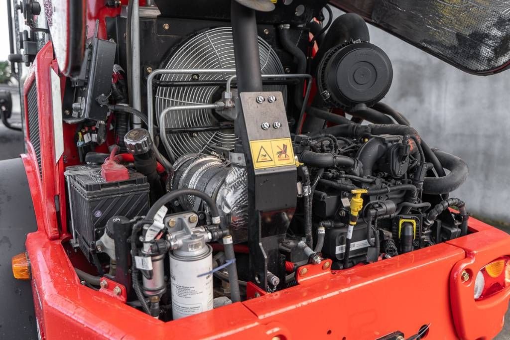 Knickgelenkte Baggerlader van het type Manitou MLA T 516, Gebrauchtmaschine in Moerbeke (Foto 11)