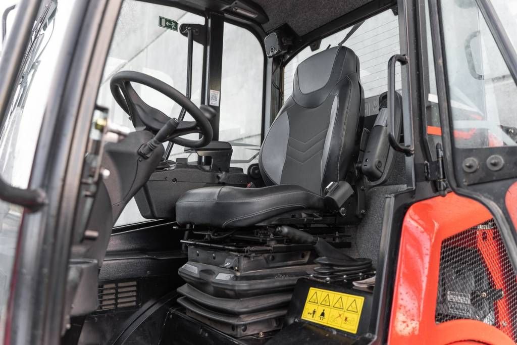 Knickgelenkte Baggerlader van het type Manitou MLA T 516, Gebrauchtmaschine in Moerbeke (Foto 7)