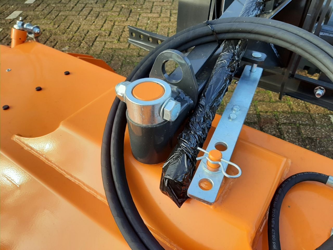 Knickgelenkte Baggerlader des Typs Padagas veegborstel voor GiANT 1.45m, Neumaschine in Hardegarijp (Bild 10)