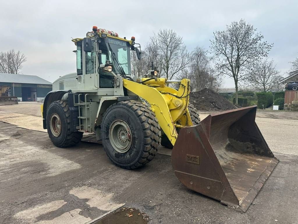 Knickgelenkte Baggerlader des Typs Sonstige Cat 938 H, Gebrauchtmaschine in Wijdewormer (Bild 8)