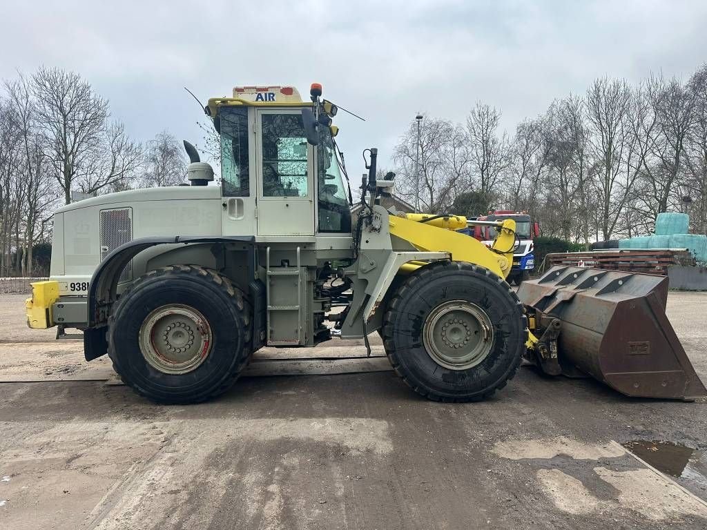 Knickgelenkte Baggerlader des Typs Sonstige Cat 938 H, Gebrauchtmaschine in Wijdewormer (Bild 11)
