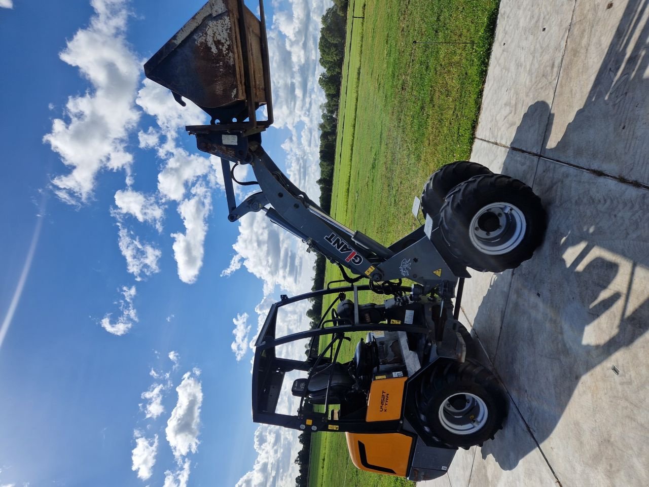 Knickgelenkte Baggerlader of the type Sonstige Giant 452 X-TRA, Gebrauchtmaschine in Nijega (Picture 10)