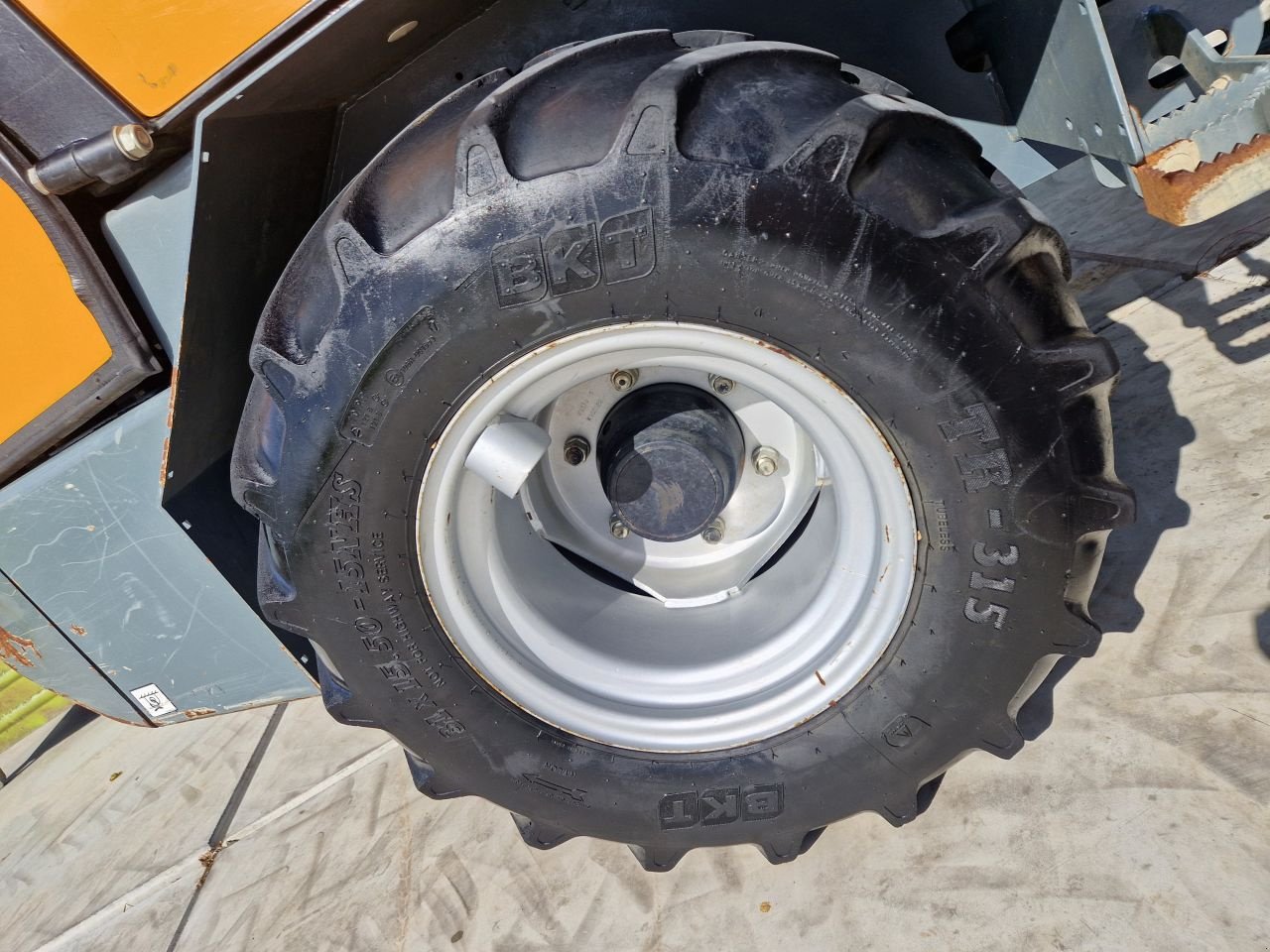 Knickgelenkte Baggerlader of the type Sonstige Giant 452 X-TRA, Gebrauchtmaschine in Nijega (Picture 8)