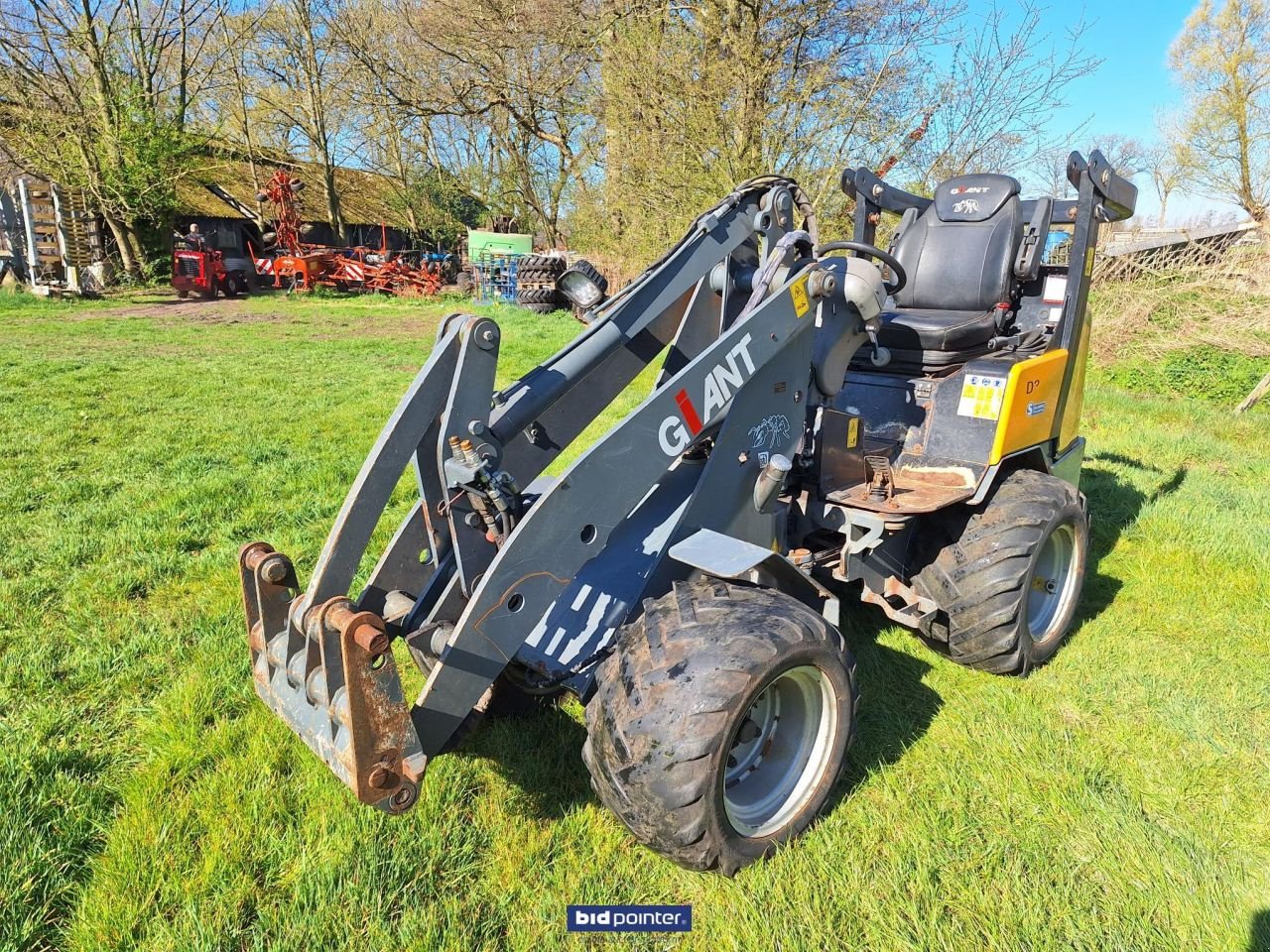 Knickgelenkte Baggerlader tipa Sonstige Giant D 337 T, Gebrauchtmaschine u Deurne (Slika 1)