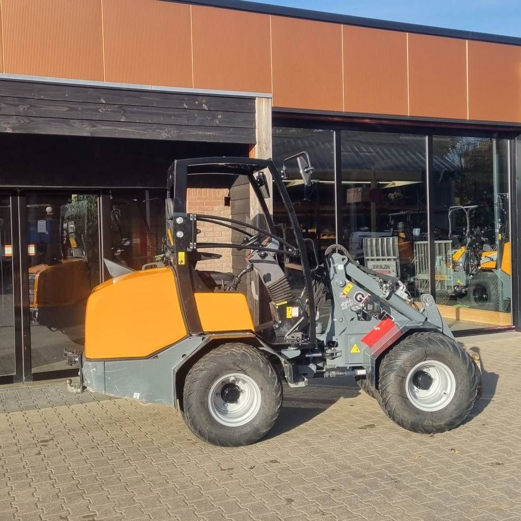 Knickgelenkte Baggerlader типа Sonstige Giant G 2700 X-tra HD+, Gebrauchtmaschine в Doetinchem (Фотография 9)