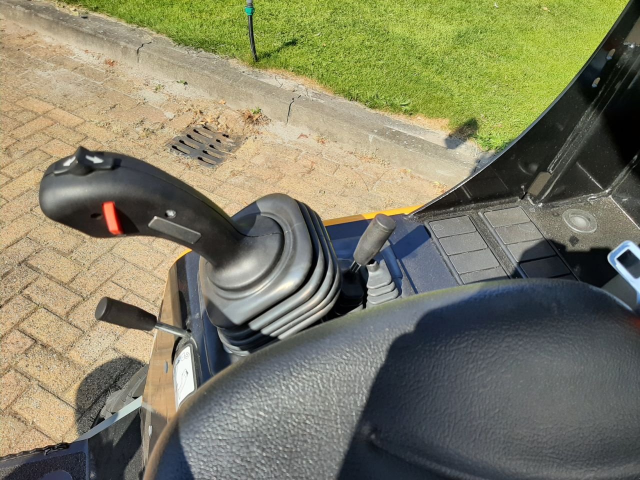 Knickgelenkte Baggerlader a típus Sonstige Giant G2300 X-tra HD, Neumaschine ekkor: Hardegarijp (Kép 10)