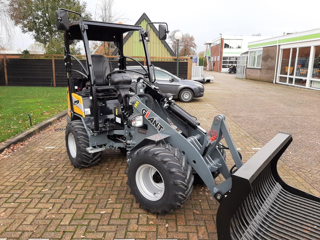 Knickgelenkte Baggerlader van het type Sonstige Giant G2500 X-tra HD, Gebrauchtmaschine in Hardegarijp (Foto 2)
